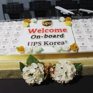 UPS korea 축하케익 1.2m