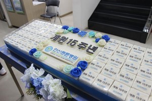 튼튼병원 개원15주년기념떡케이크 1.2m